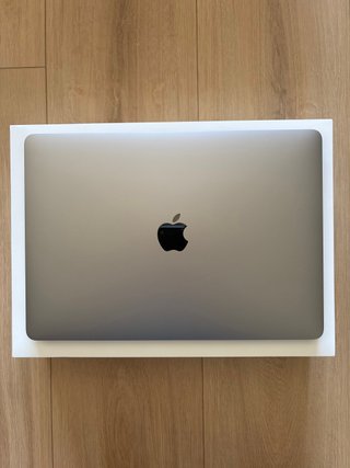 MacBook Pro M2 2022