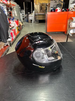 Casco de moto negro