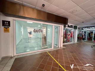 Local comercial en venta en Urb. El Palmeral en Mojácar