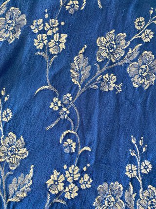 Tela antigua de colchón cutí jacquard floral azul