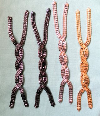 TRENZAS DE CRISTALES SWAROVSKI. PRECIO/UD.