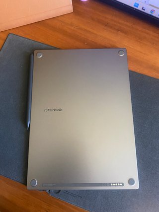 Remarkable Paper Pro + Custodia in Pelle + Penna con Funzione Cancellazione