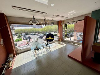 Local comercial en venta en Plaza España - Villa Pilar - Reyes Católicos - Vadillos en Burgos