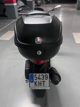Piaggio Medley 125 Rojo Oscuro