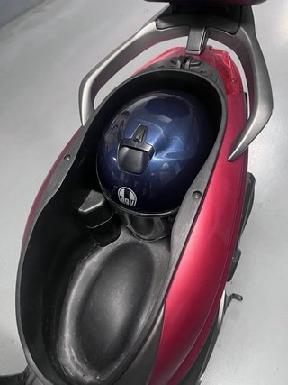 Piaggio Medley 125 Rojo Oscuro