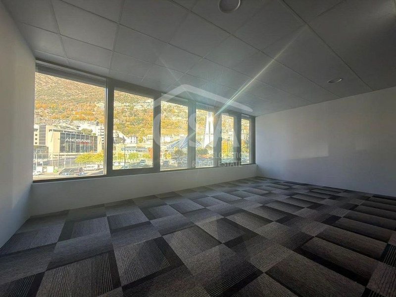 Commercial premises for rent in Escaldes-Engordany · 2 of 28
