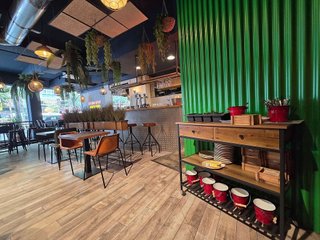 Local comercial en alquiler en Marquès de la Fontsanta - Pere Garau en Palma de Mallorca