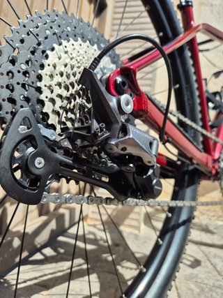 Orbea Alma H30 2023 Talla M Rojo Oscuro