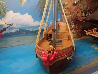 BARCO  PIRATA 5135 PLAYMOBIL