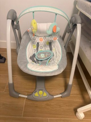Columpio para bebé con peluches