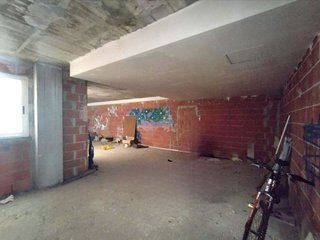 Local comercial en venta en La Paz en Villena