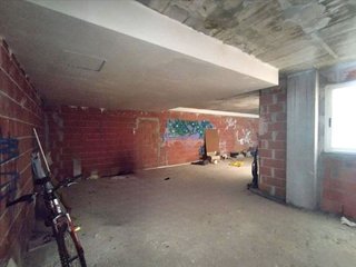 Local comercial en venta en La Paz en Villena