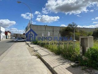 Solar en venta en Puebla del Río (La)