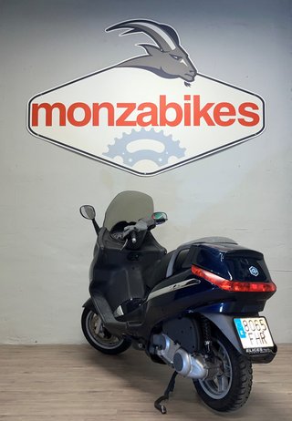 PIAGGIO X8 125 `2007 MONZABIKES