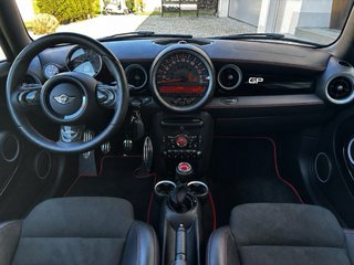 MINI John Cooper Works GP2