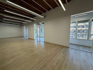 Oficina en alquiler en La Dreta de l'Eixample en Barcelona