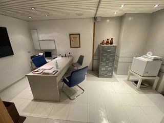 Oficina en alquiler en Eixample Nord – La Devesa en Girona