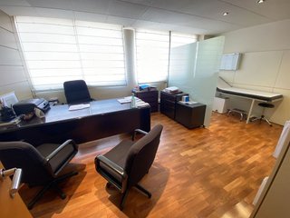 Oficina en alquiler en Eixample Nord – La Devesa en Girona