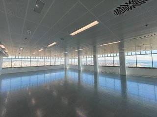 Oficina en alquiler en La Vila Olímpica del Poblenou en Barcelona