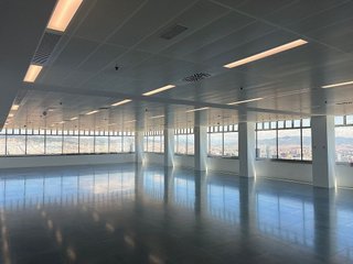 Oficina en alquiler en La Vila Olímpica del Poblenou en Barcelona