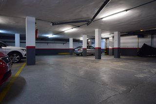 Garaje en venta en Centre en Cornellà de Llobregat