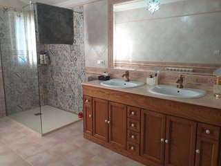 Chalet en venta en Yecla