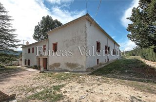 Casa rural en venta en Barri Batoi - Sargento - Baradello en Alcoy/Alcoi