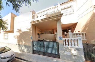 Casa adosada en venta en Los Ángeles - Cruz de Caravaca en Almería