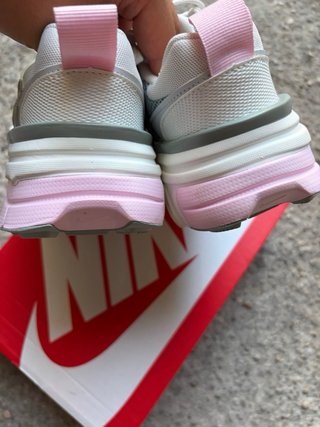 Nike V2K Run