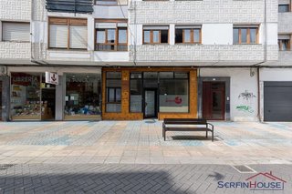 Local comercial en venta en Santoña