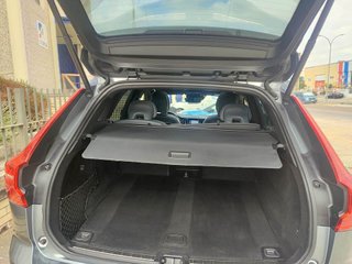 VOLVO XC60 2.0 B4 D AWD 197CV R-DESING !!!!!!!!!!!