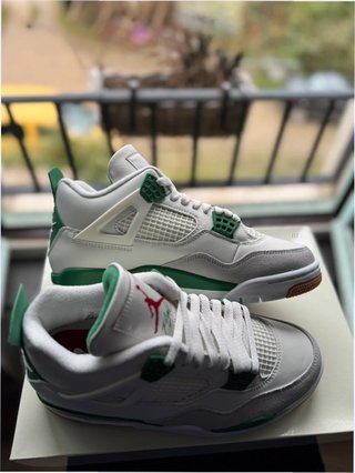 Jordan 4 Retro SB Pine Green Talla 41