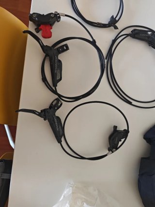 Juego Frenos SRAM Code R + Maneta