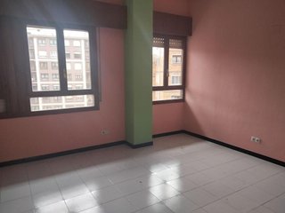 Local comercial en venta en Azeta - Abatxolo en Portugalete