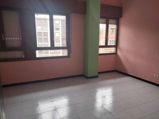 Local comercial en venta en Azeta - Abatxolo en Portugalete