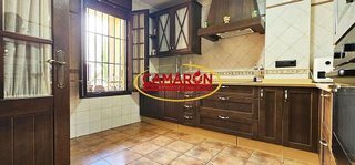 Chalet en venta en Coria del Río