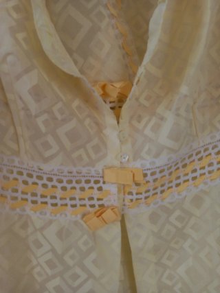 Conjunto lencería camisón y bata amarillo