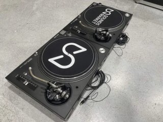 2x Technics SL-1210MK5 Tocadiscos