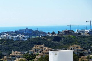 Piso en venta en Los Arqueros-Puerto del Almendro en Benahavís