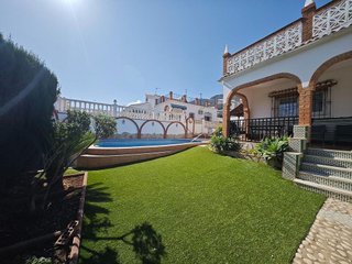 Chalet en alquiler en Manantiales - Lagar - Cortijo en Alhaurín de la Torre
