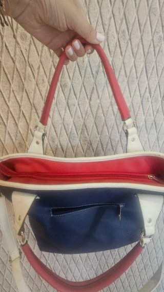 Bolso Tommy Hilfiger Negro y Rojo