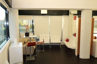 Oficina en alquiler en Virgen del Cortijo - Manoteras en Madrid