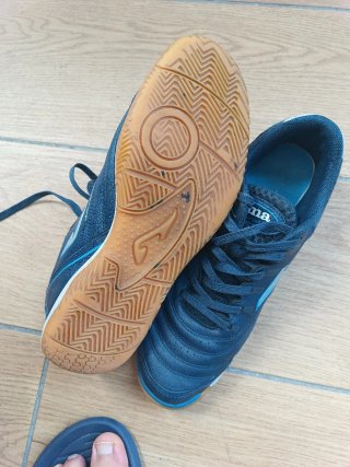 Zapatillas de futbito Joma Negras y Azules