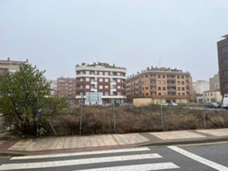 Terreno en venta en Lardero