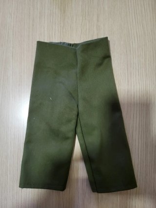 Traje de muñeca militar
