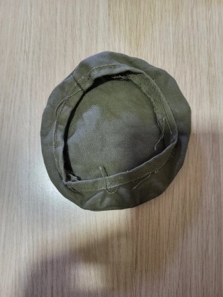 Traje de muñeca militar