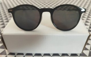 Gafas de sol negras