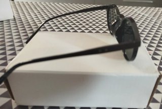 Gafas de sol negras