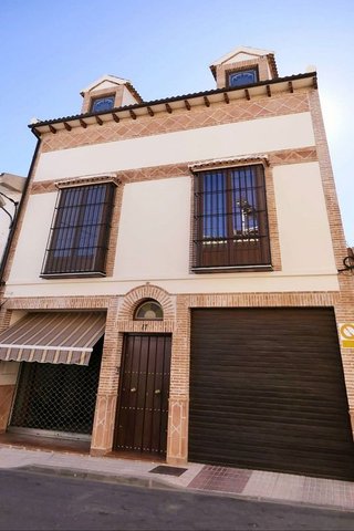 Casa adosada en venta en Alameda