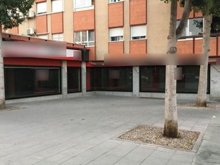 Local comercial en venta en Nueva Andalucía en Almería